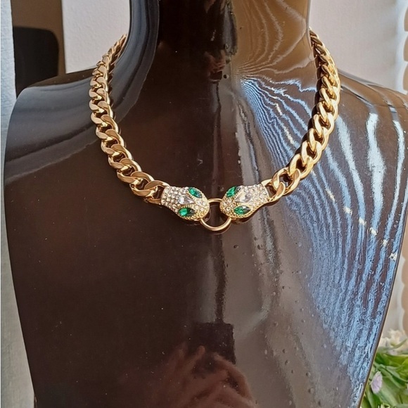 Accessories - Necklace Gold-Tone Statement Chain Necklace with Green Crystal Accents
